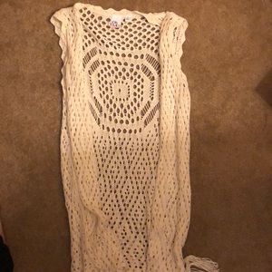 Crème cardigan, holes